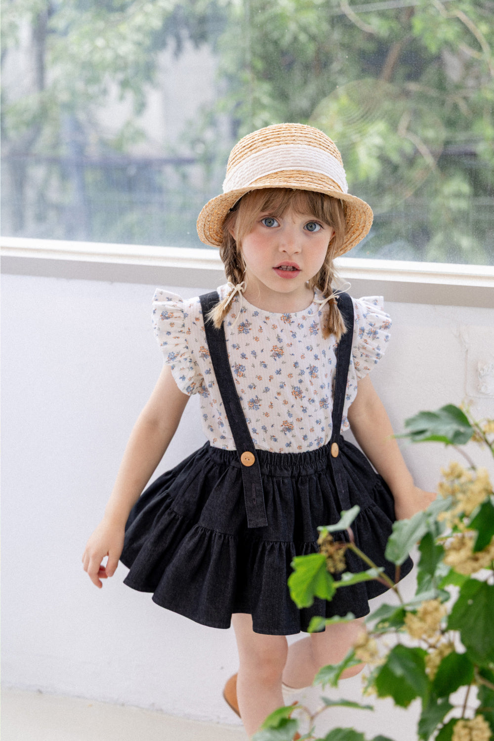 wonny ribbon / Black denim skirt