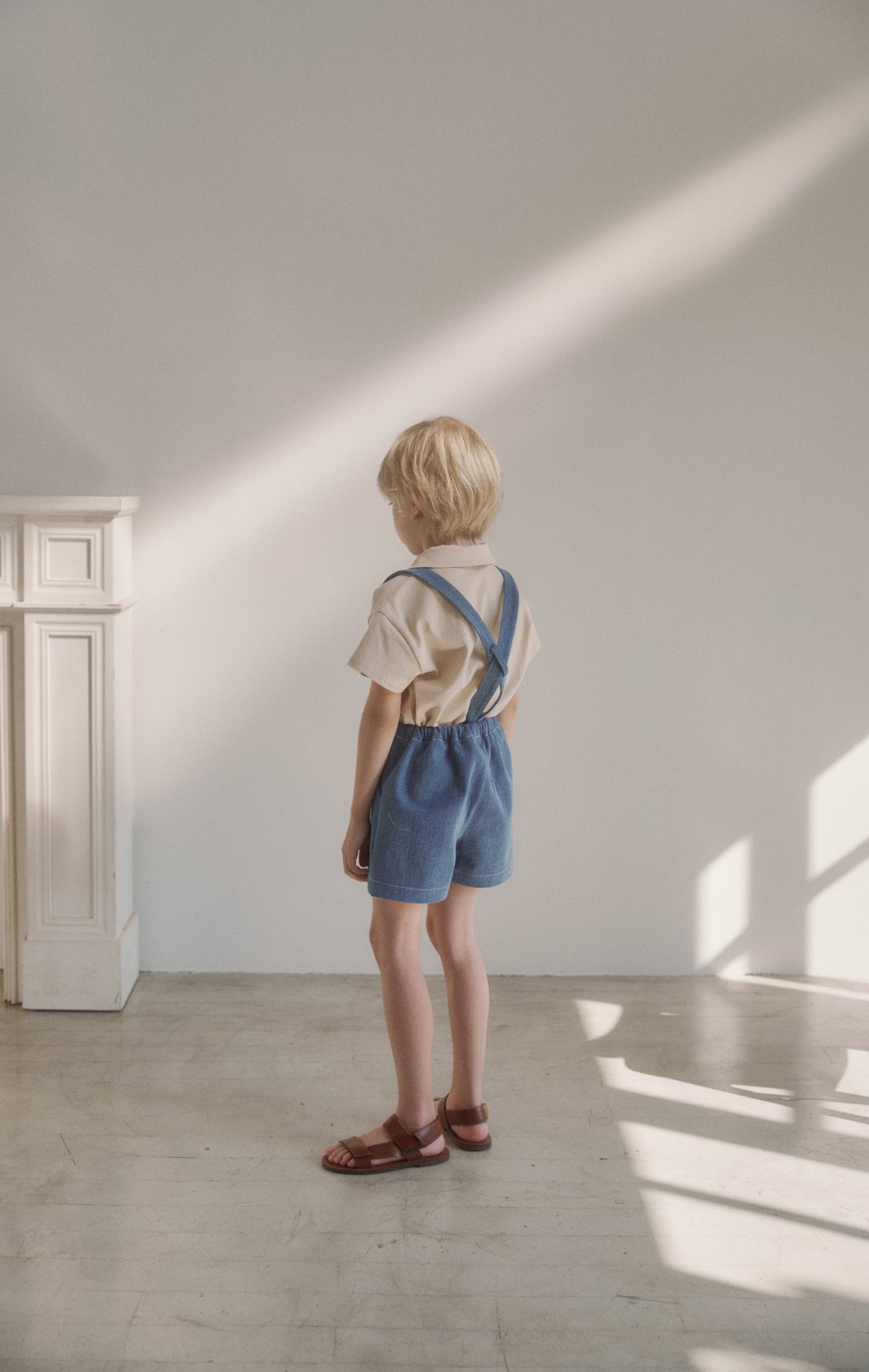 inné / suspender short pants