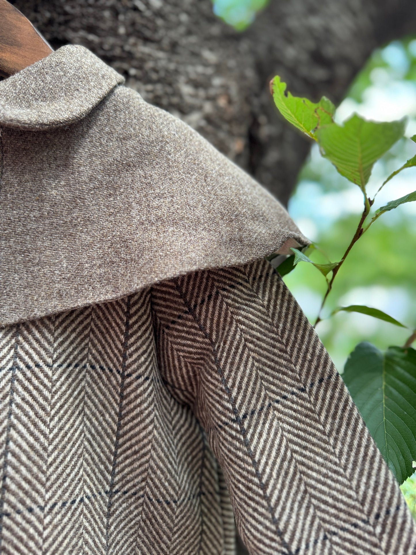 (送料無料)popelin / Brown herringbone woollen cape coat