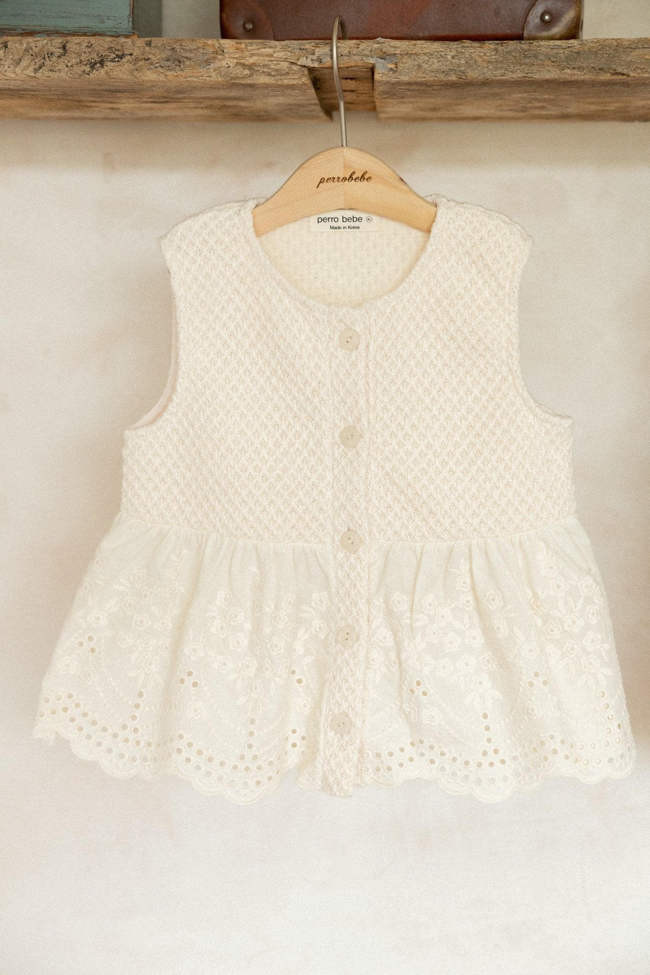 (予約)perro bebe / Helena Vest - cream