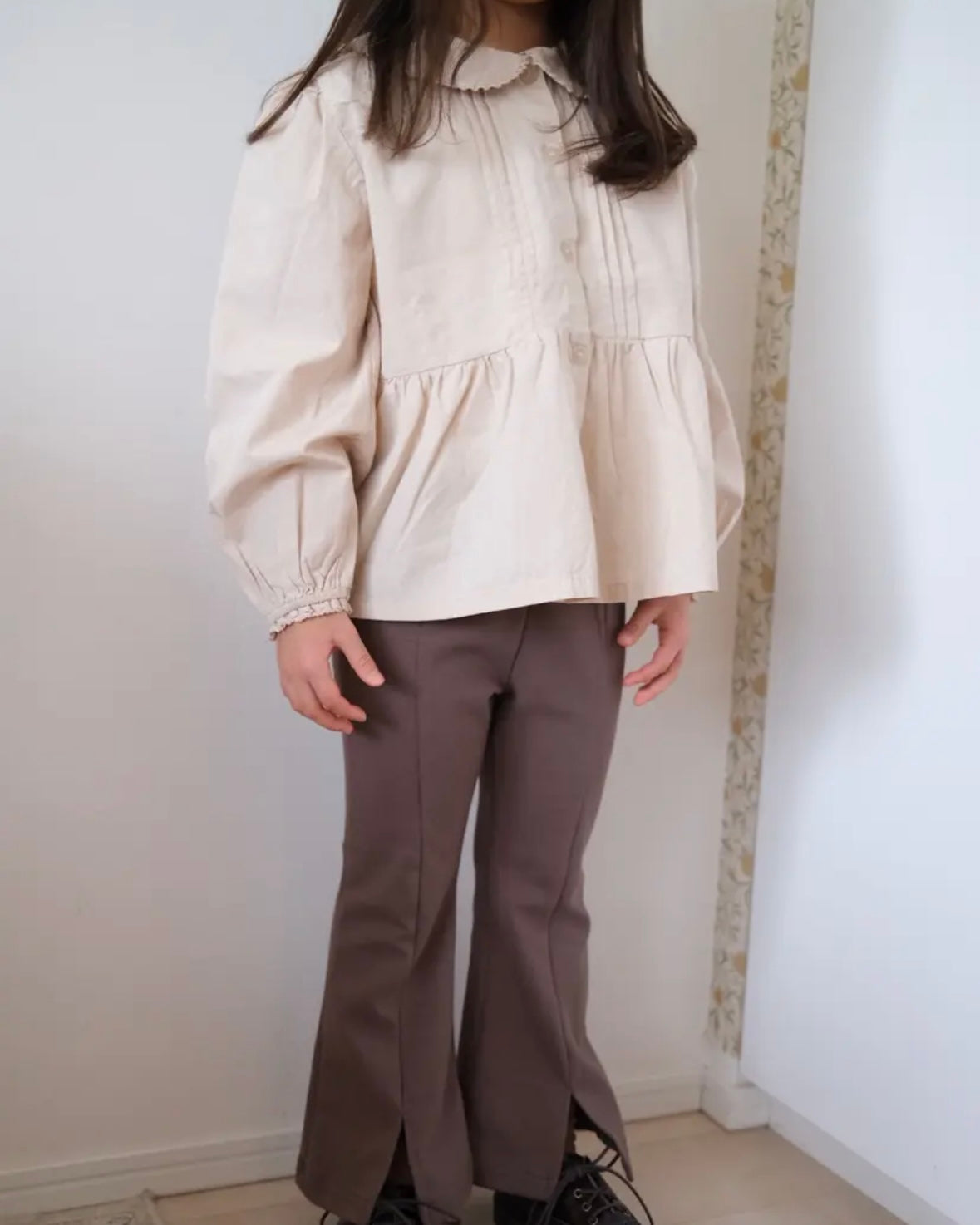 the beige / Pintuck Blouse