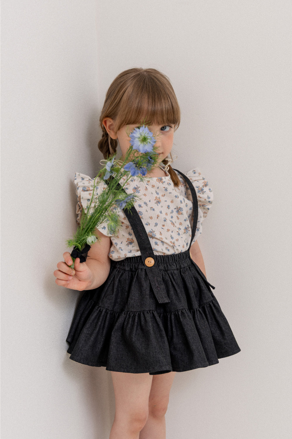 wonny ribbon / Black denim skirt