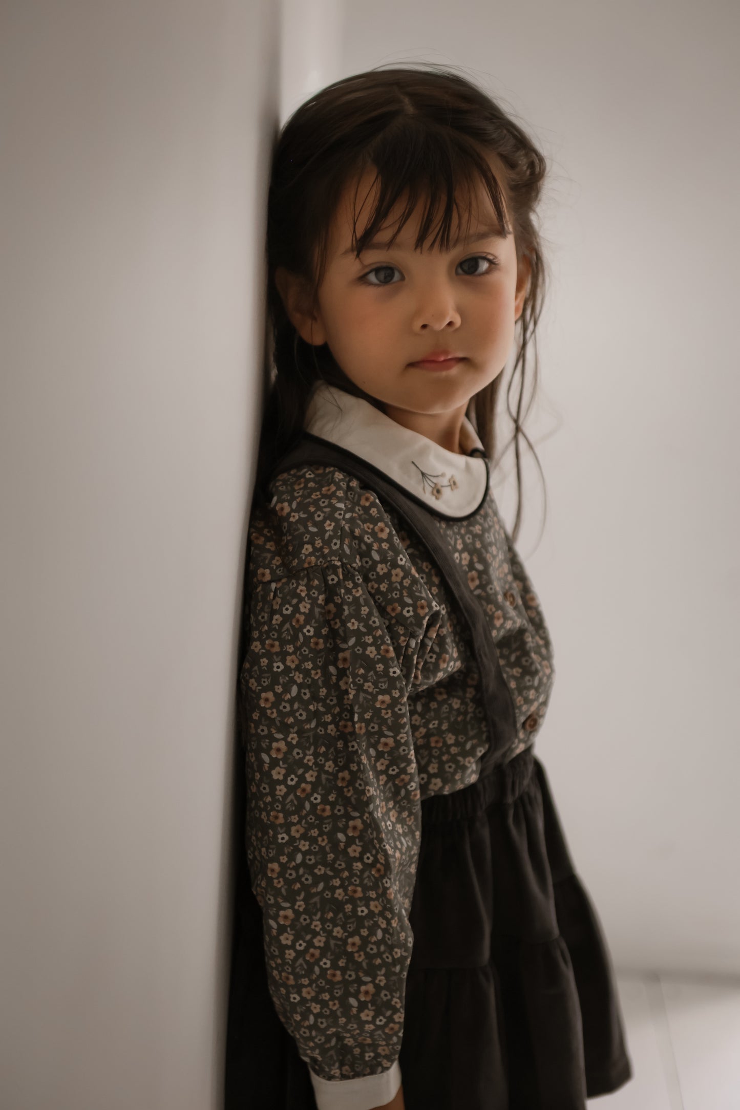 (送料無料)popelin / Green flower print shirt with baby collar and puffed sleeves
