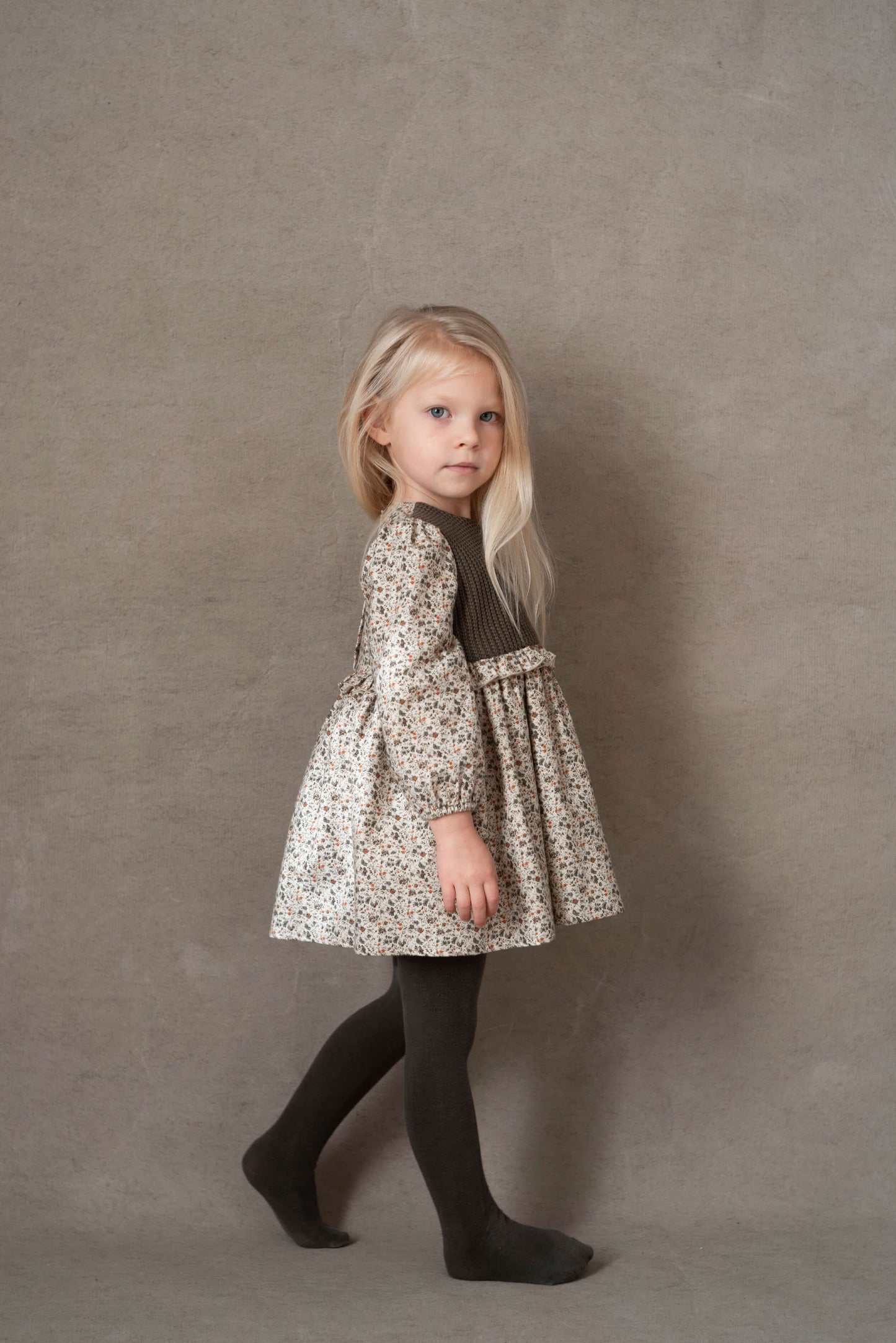 (送料無料)popelin / Floral print dress with knitted yoke