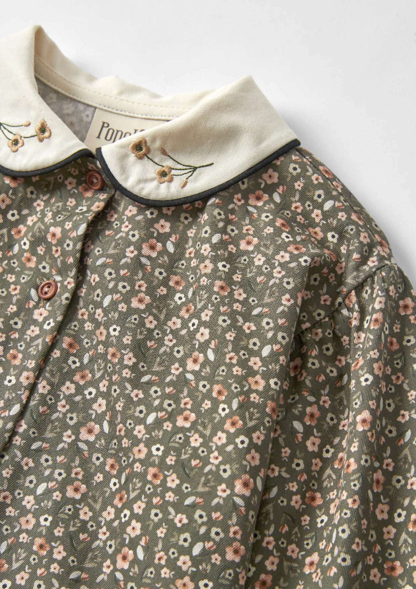 (送料無料)popelin / Green flower print shirt with baby collar and puffed sleeves