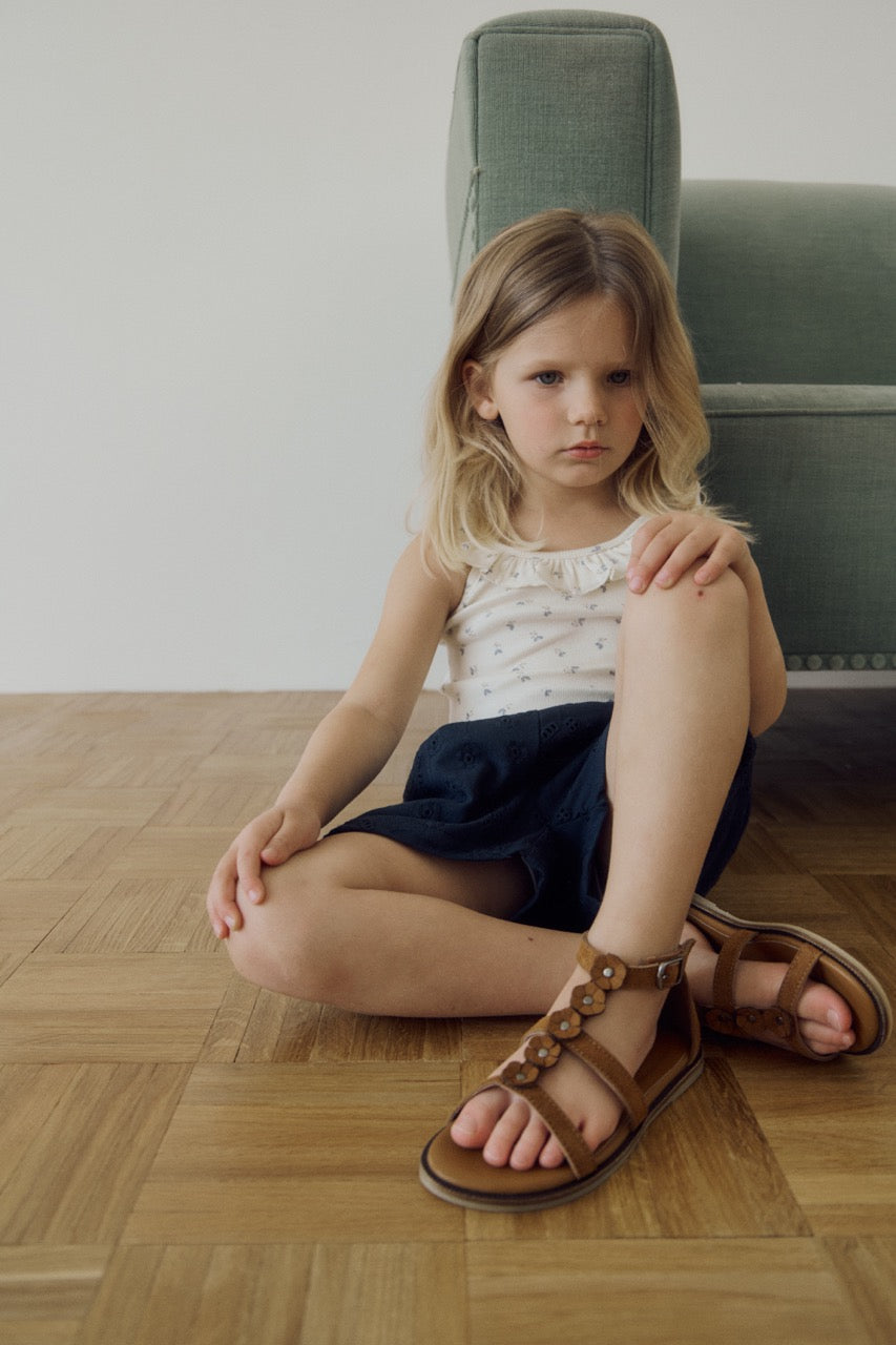 (予約) inné / Rosalie sandal (brown)