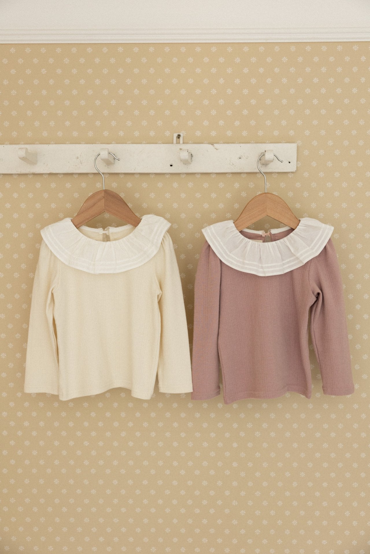 <予約>Perro bebe / Hanna T-shirts