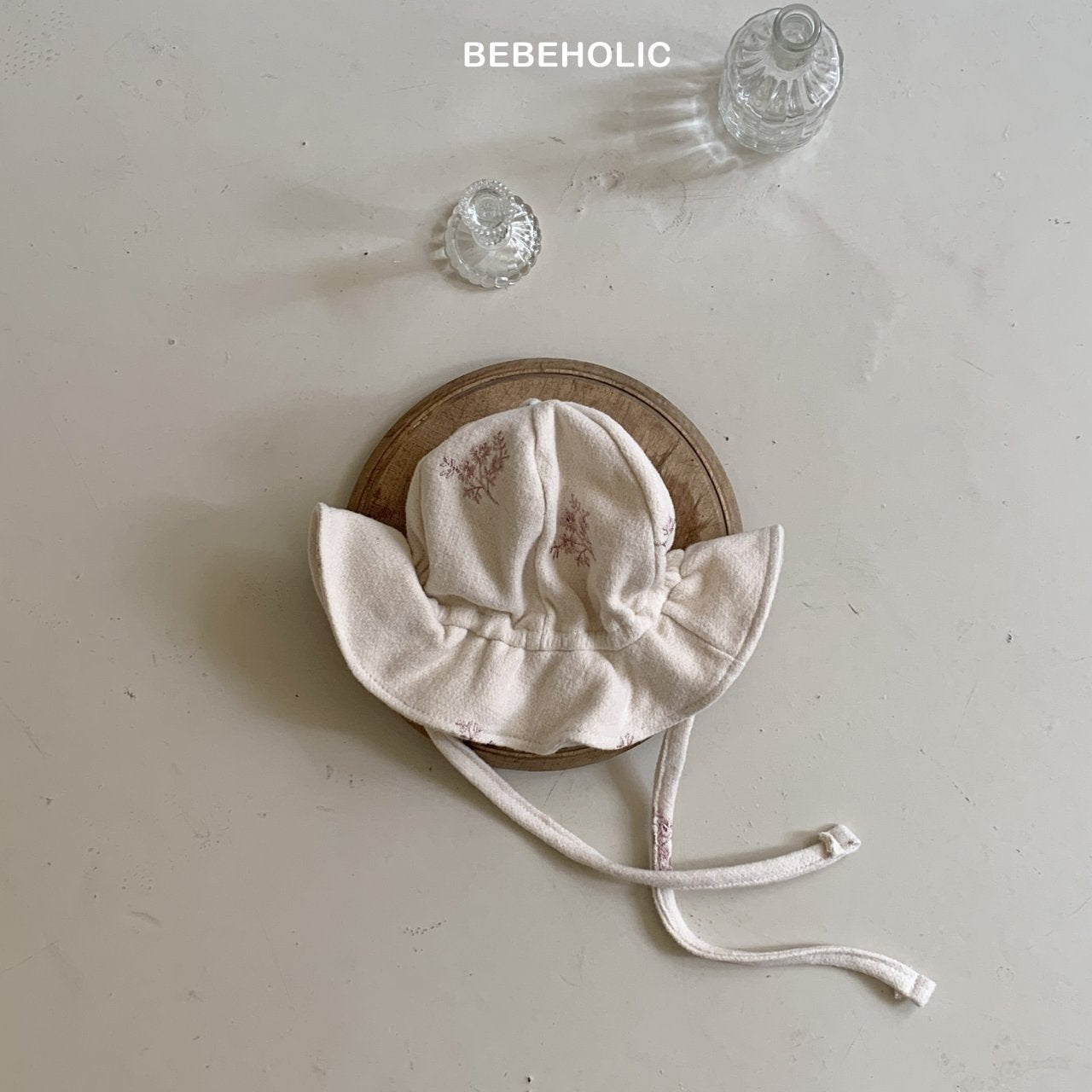 BEBE HOLIC /   Rust Bucket