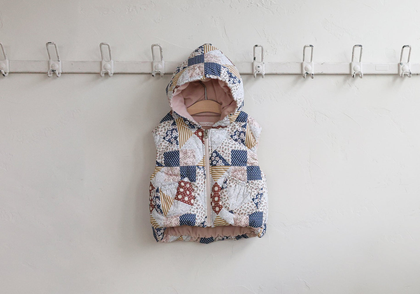 (予約) FLO / Pico Hooded VEST