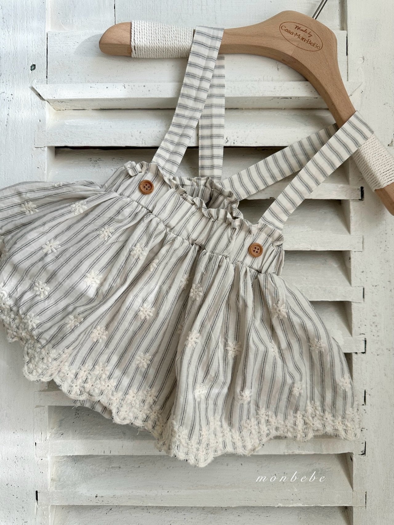 (予約) monbebe / Embroidered Suspender Skirt Bloomers