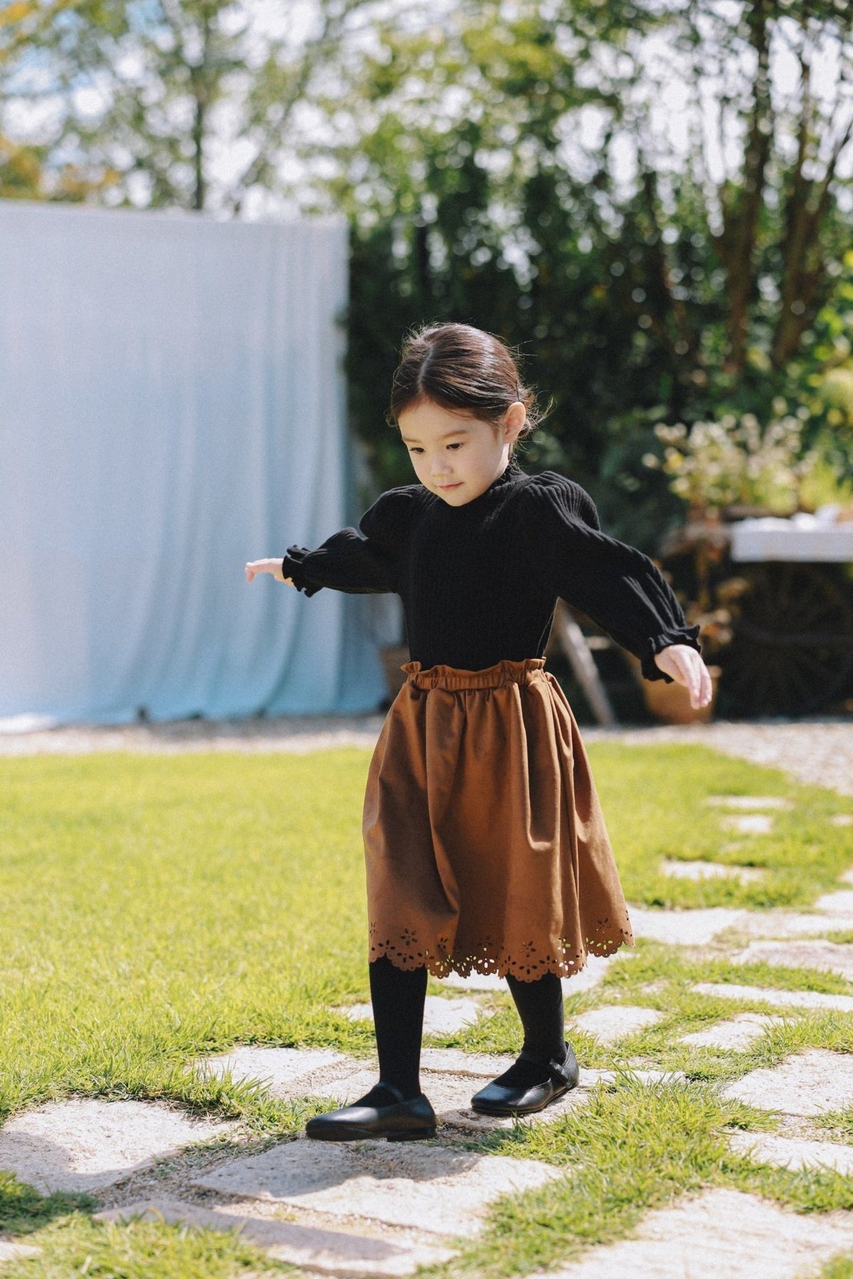 (予約) mon Atelier / Suede Laser-Cut Skirt
