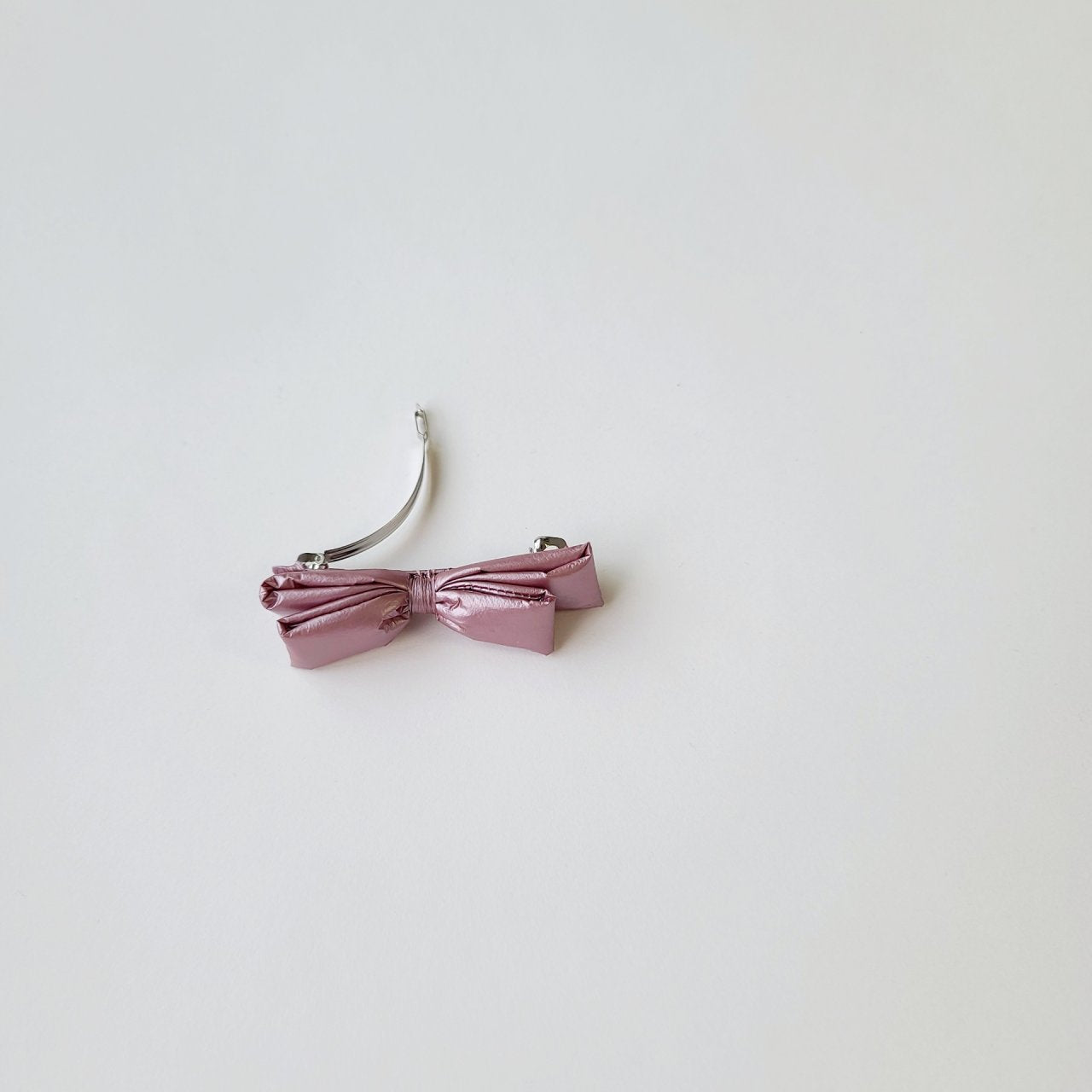 mon Atelier / Shine Ribbon pin