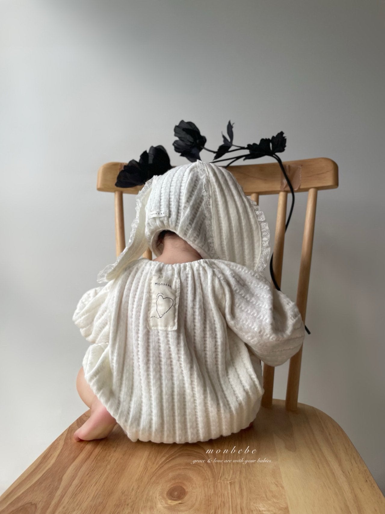 (予約) monbebe / Bunny Knit Suit