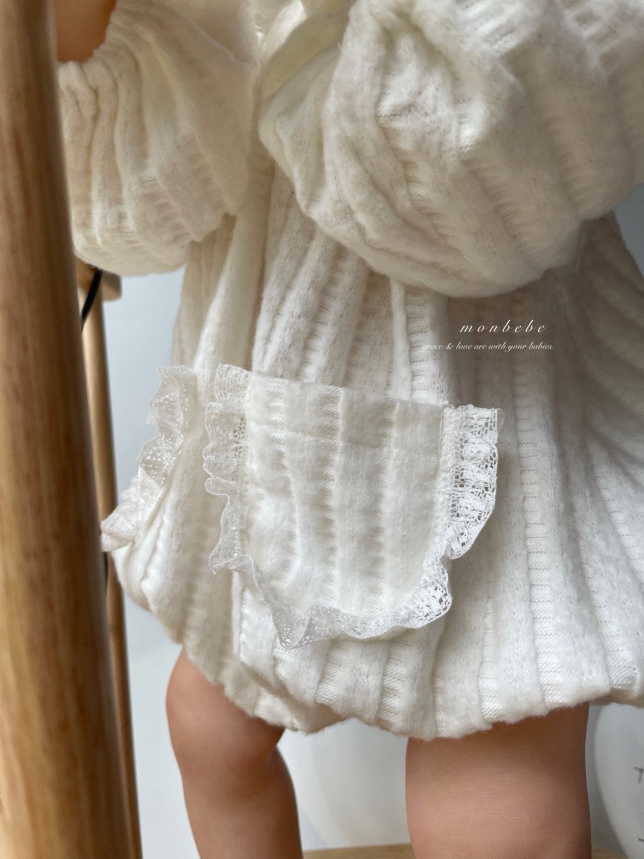 (予約) monbebe / Bunny Knit Suit