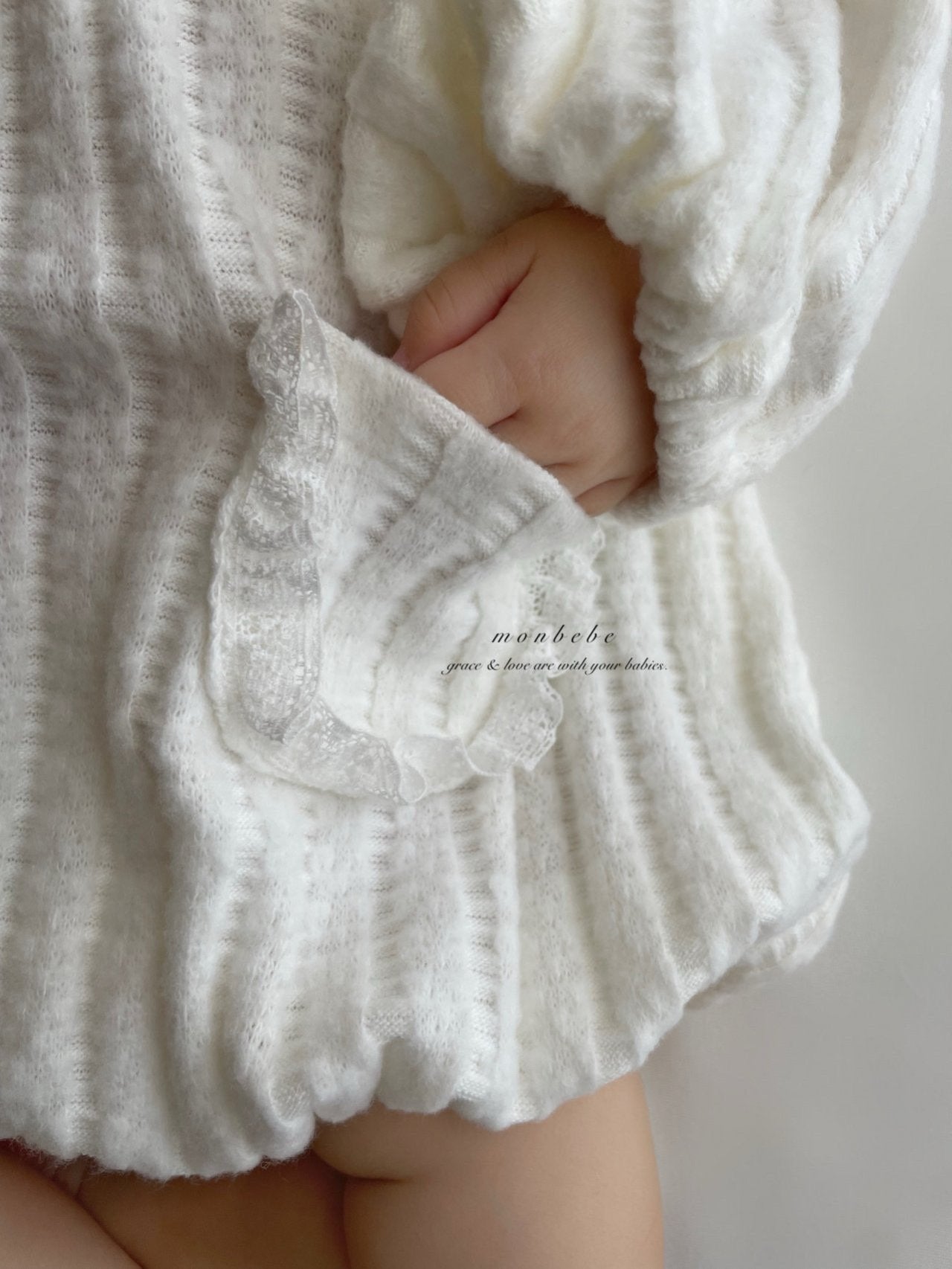 (予約) monbebe / Bunny Knit Suit