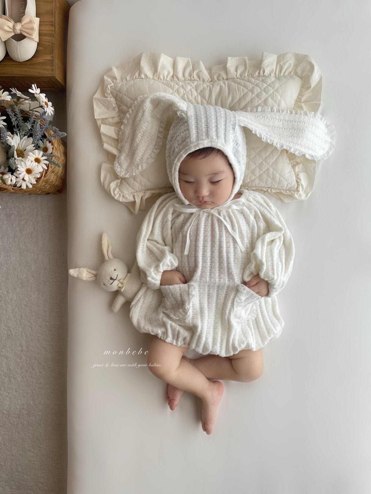 (予約) monbebe / Bunny Knit Suit