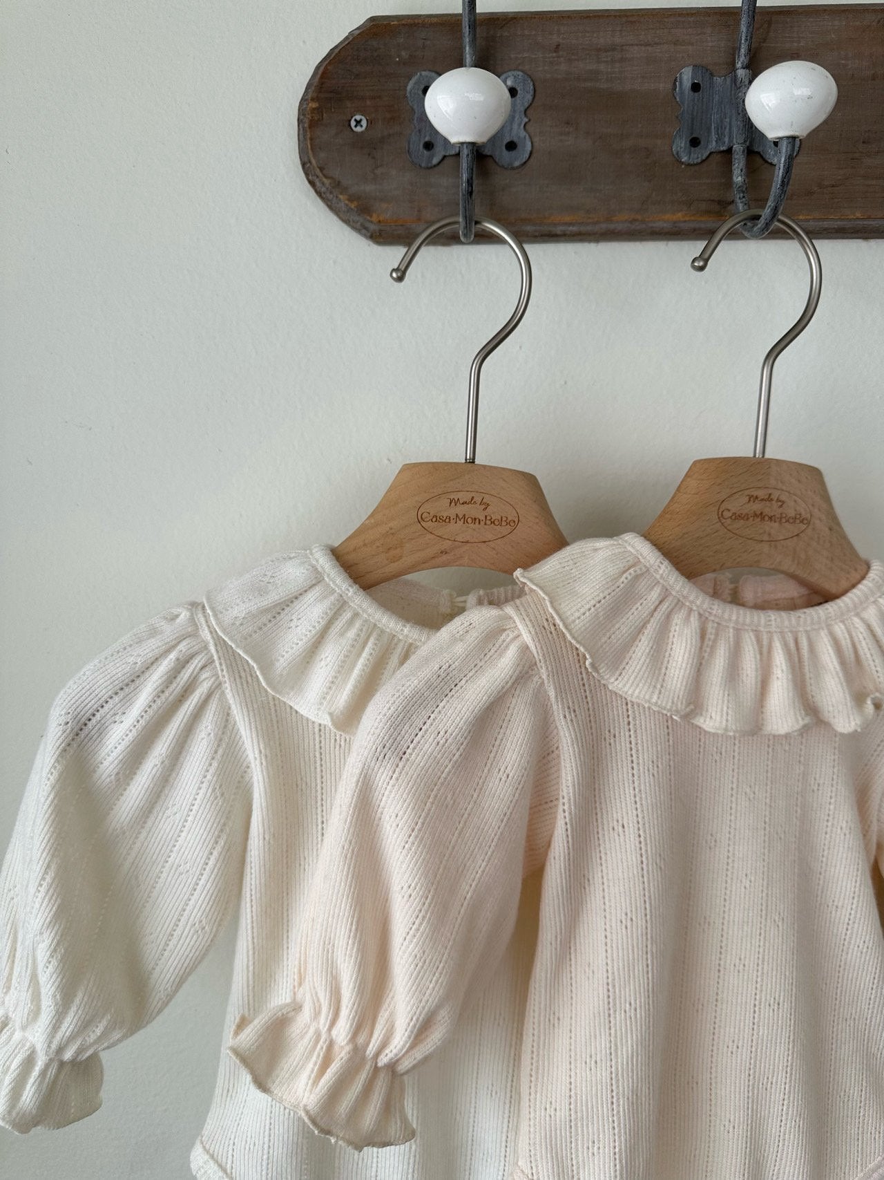 (予約) monbebe / Joy Frill Tee