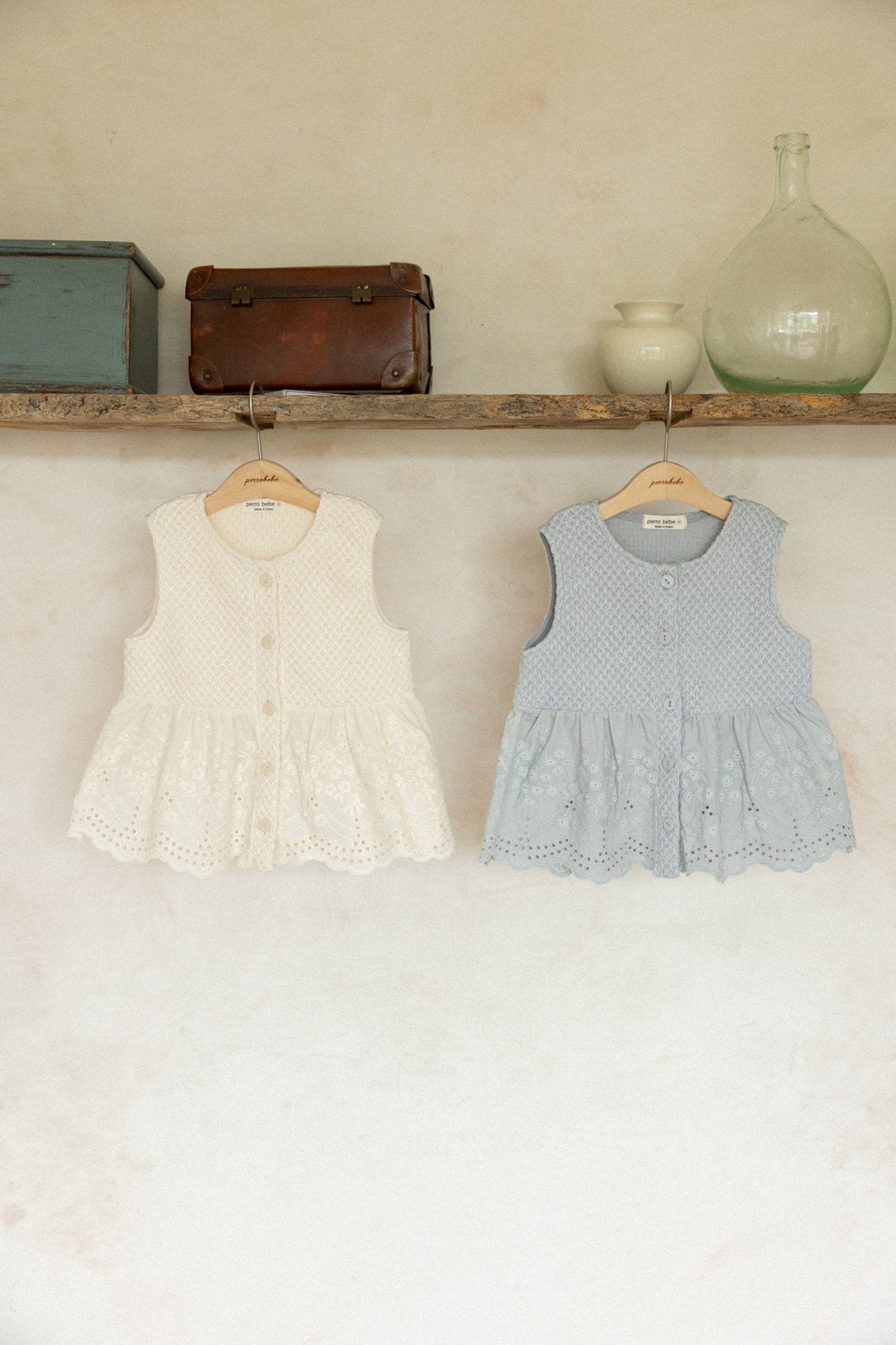 (予約)perro bebe / Helena Vest - cream