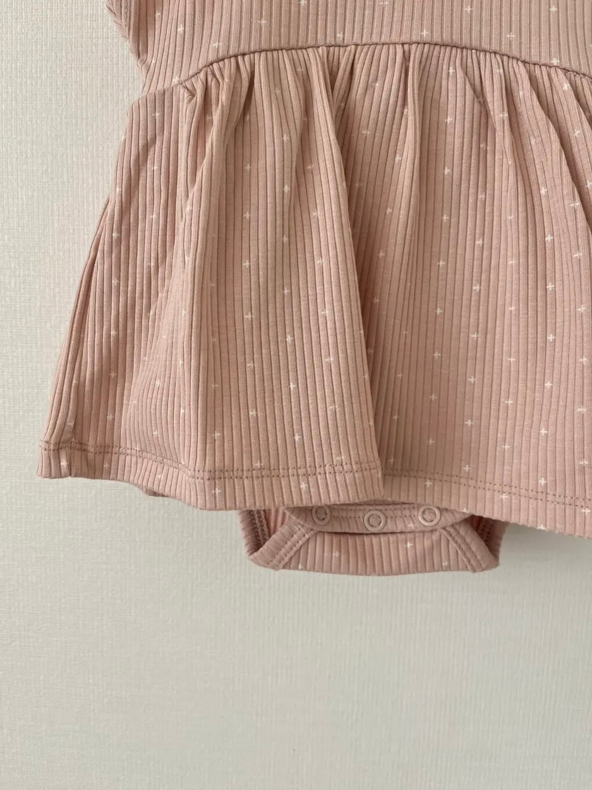 家庭中的 1+ / GINA NUDE