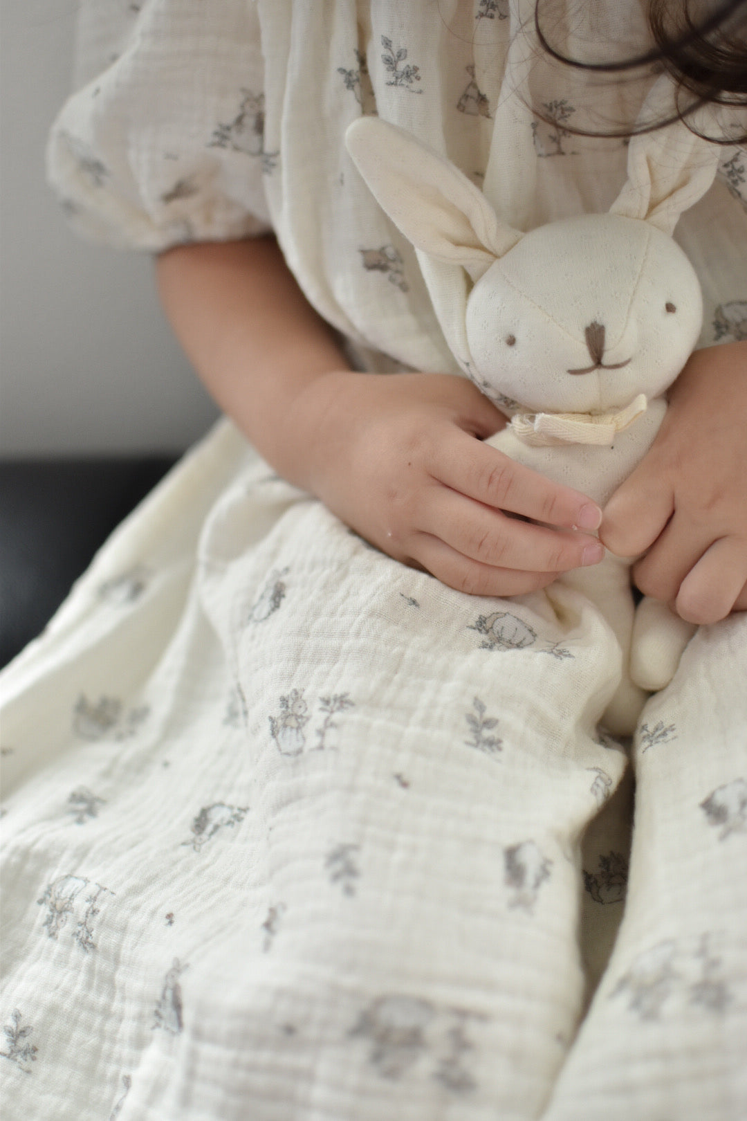 monbebe  /  Bunny蕾絲連身裙