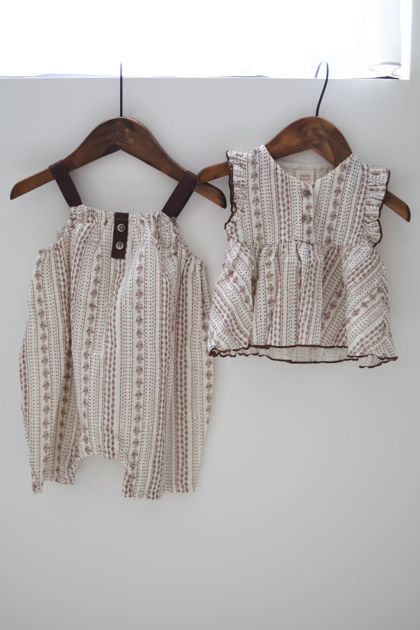 bebe holic / Dew Blouse