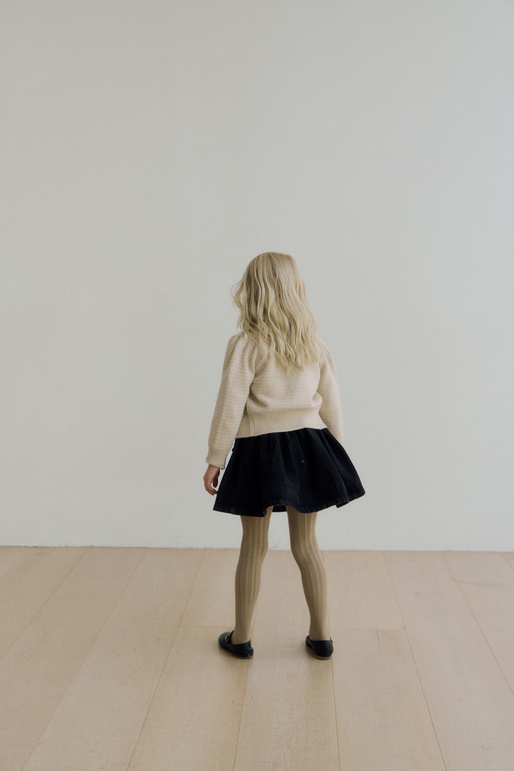 (予約) inné / Lia denim pinafore