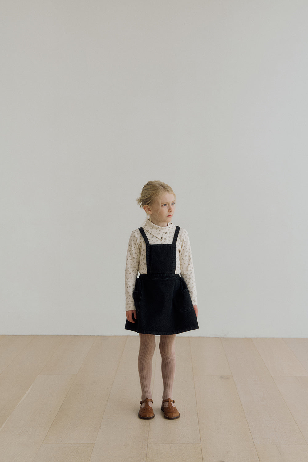 (予約) inné / Petal turtleneck