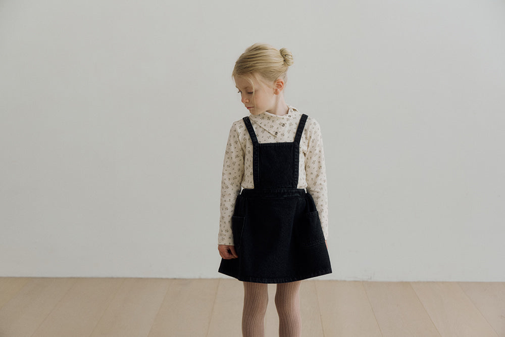 (予約) inné / Lia denim pinafore