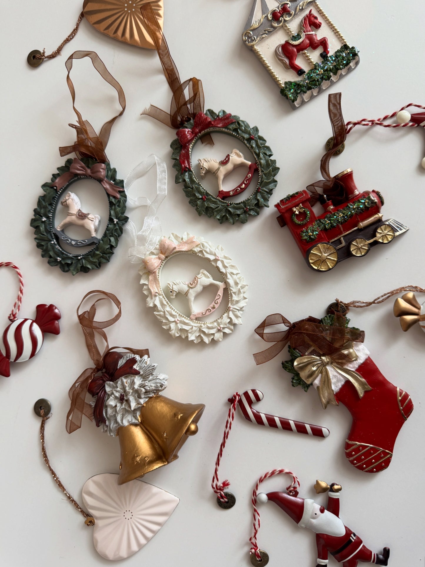 Noël Antique Ornament