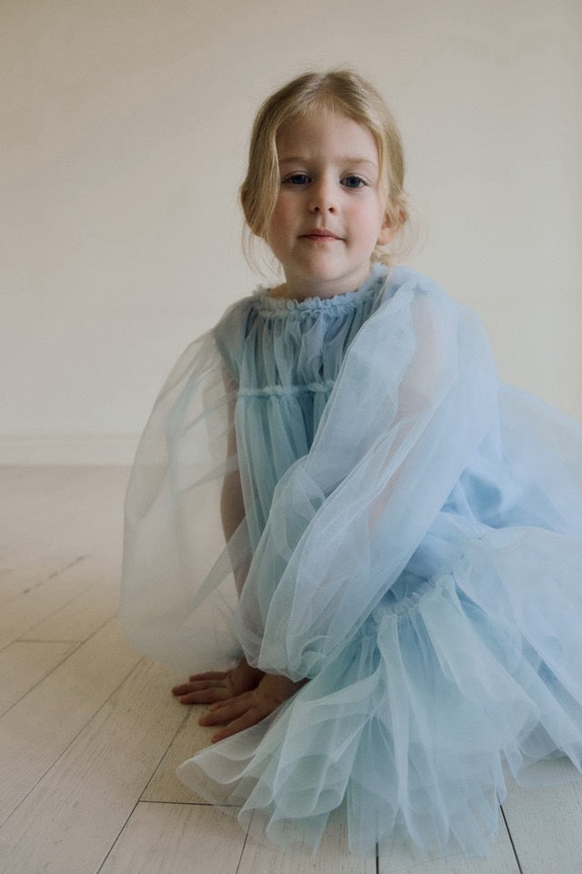 送料無料(予約) inné / Tulle dress - haze blue -