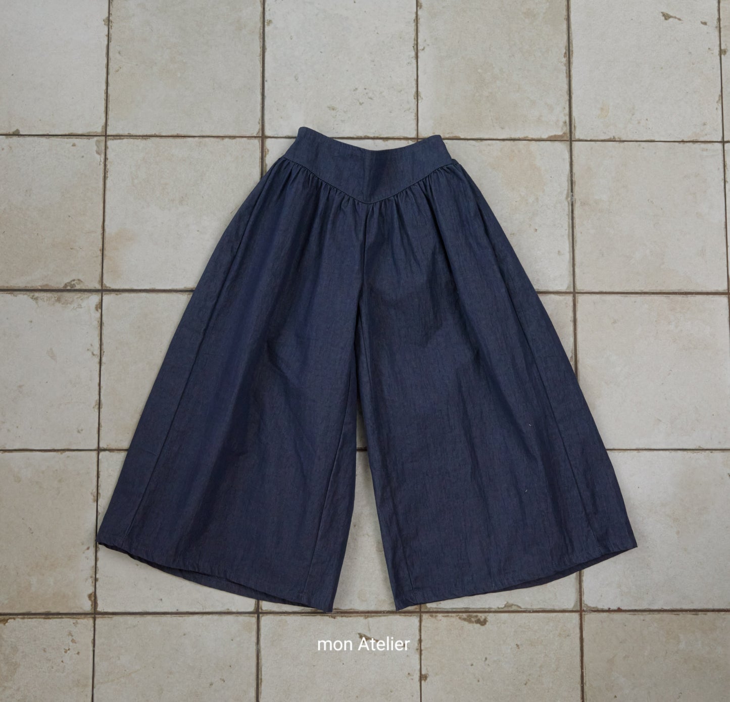 (予約) mon Atelier  / V-cut pants