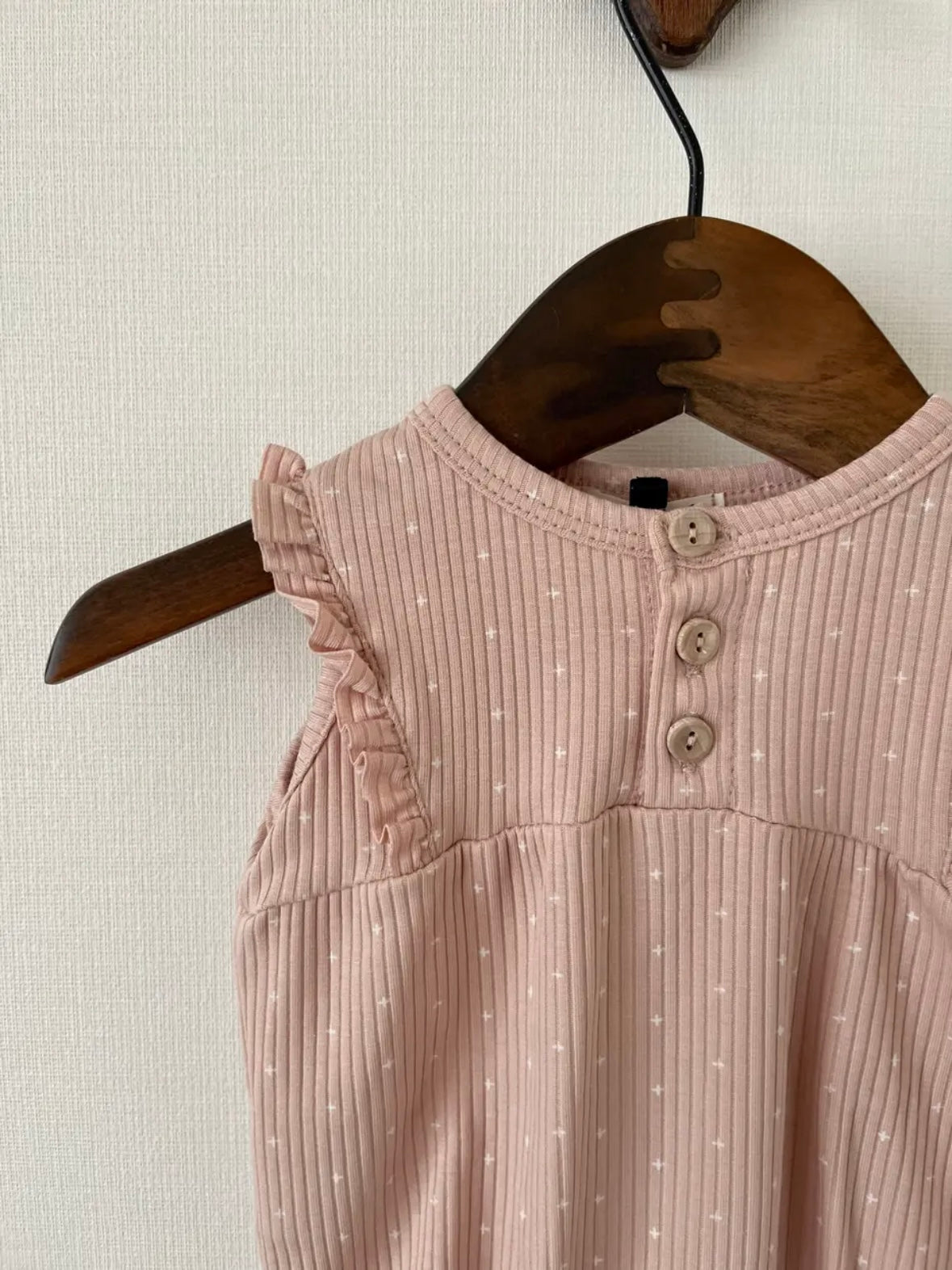 家庭中 1+ 人 / CINNIA NUDE