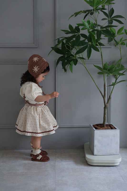 mazukuri / Embroidry bonnet  Light brown