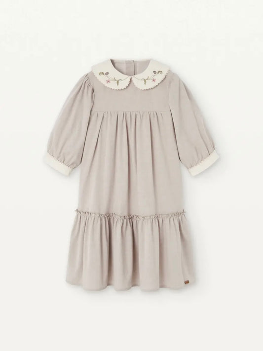 Popelin / Sand dress with embroidered baby collar