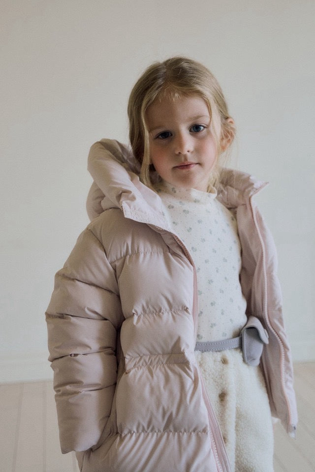送料無料(予約) inné / Lyla down jacket