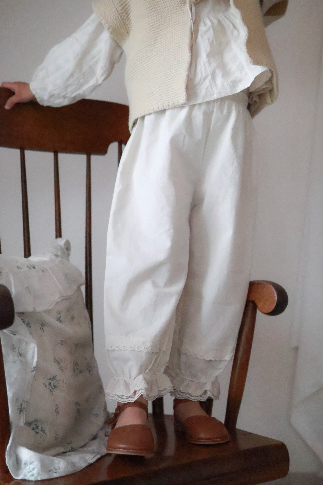 milk powder / Donut pants