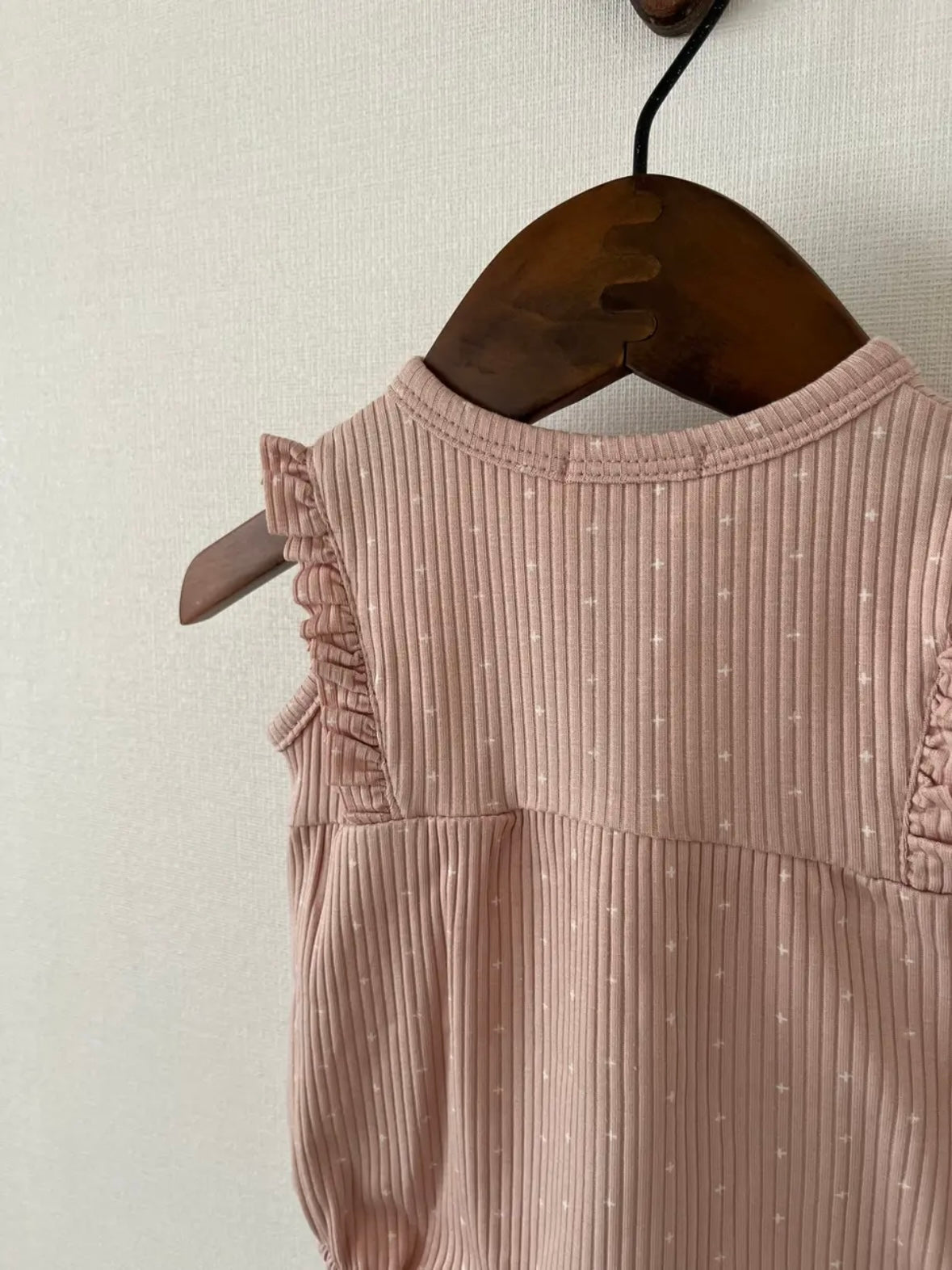 家庭中 1+ 人 / CINNIA NUDE