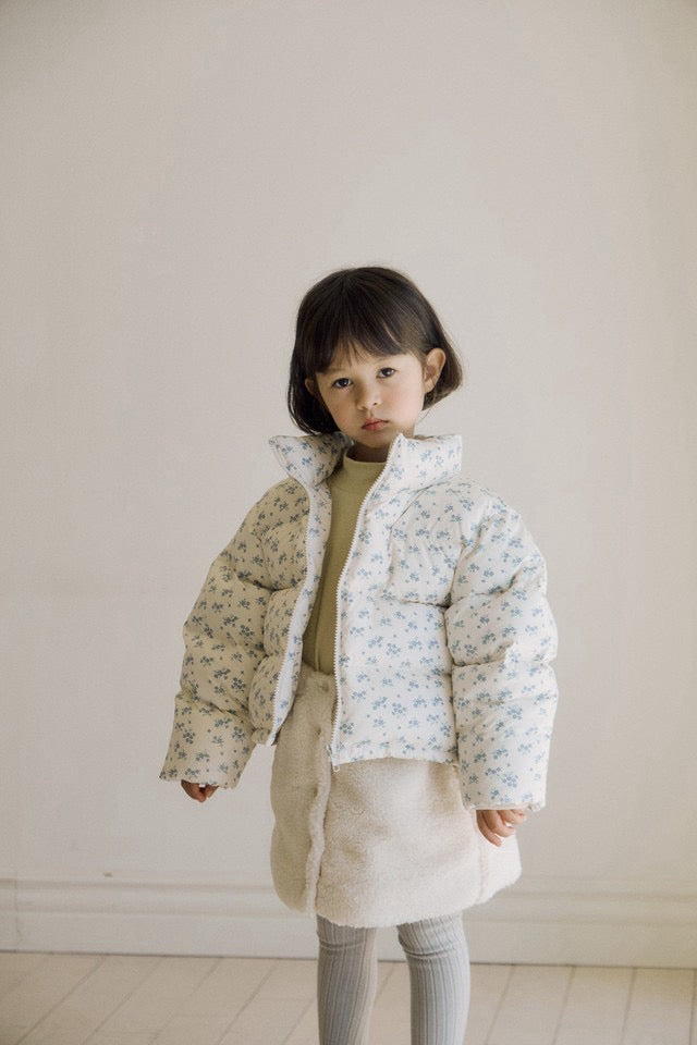 送料無料(予約) inné / Little garden puffer