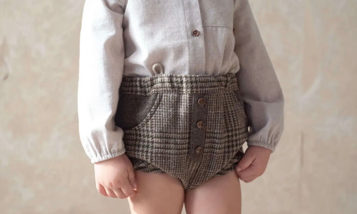 Popelin / Brown plaid woollen culotte with removable straps and placket