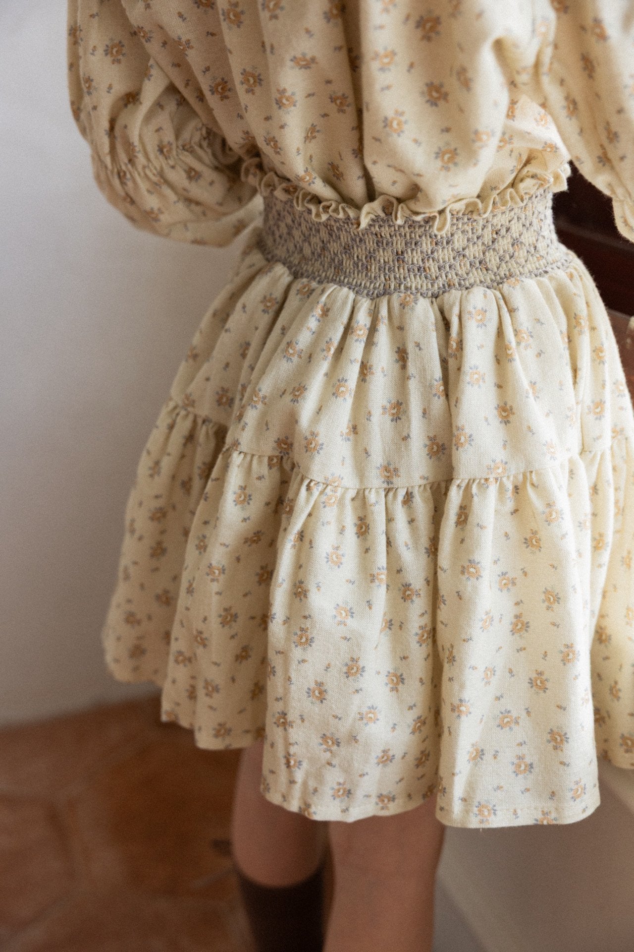 (予約)perro bebe / Ella blouse , skirt - beige