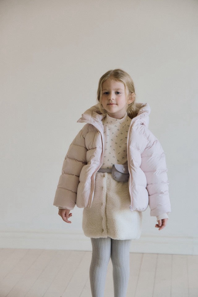 送料無料(予約) inné / Lyla down jacket