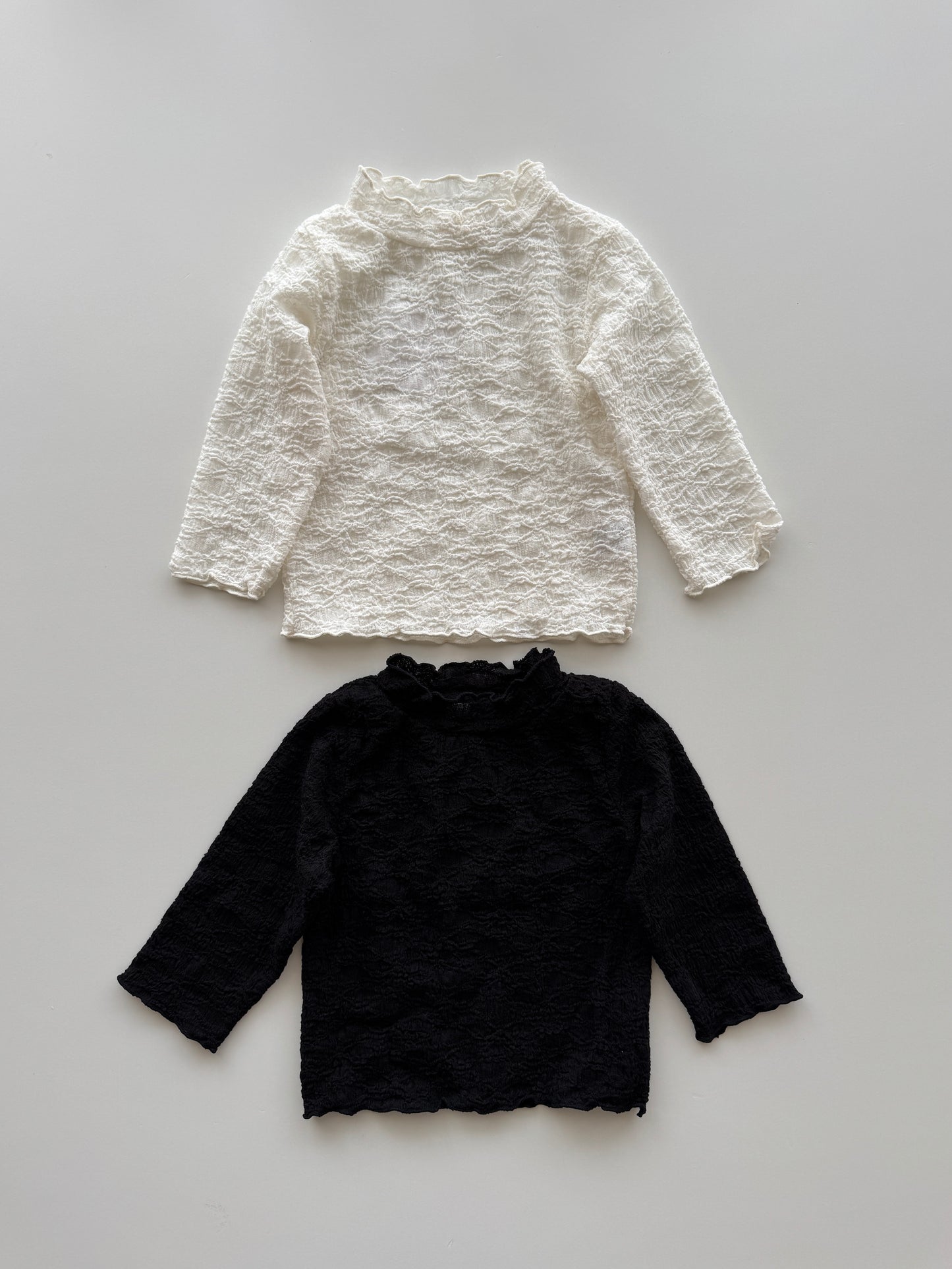 nunubiel / Crumpled T-shirts