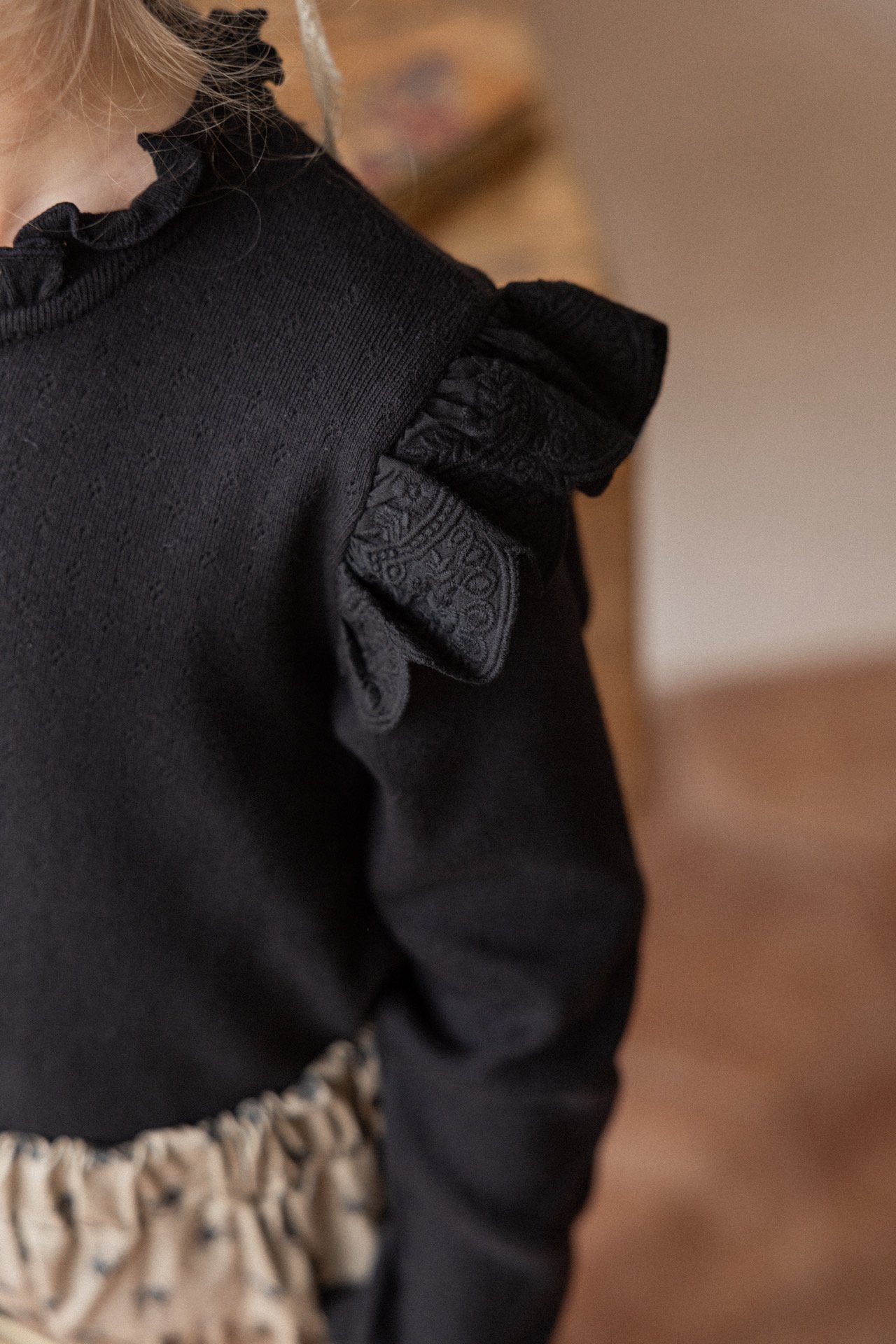 (予約)perro bebe / Laurel T - black