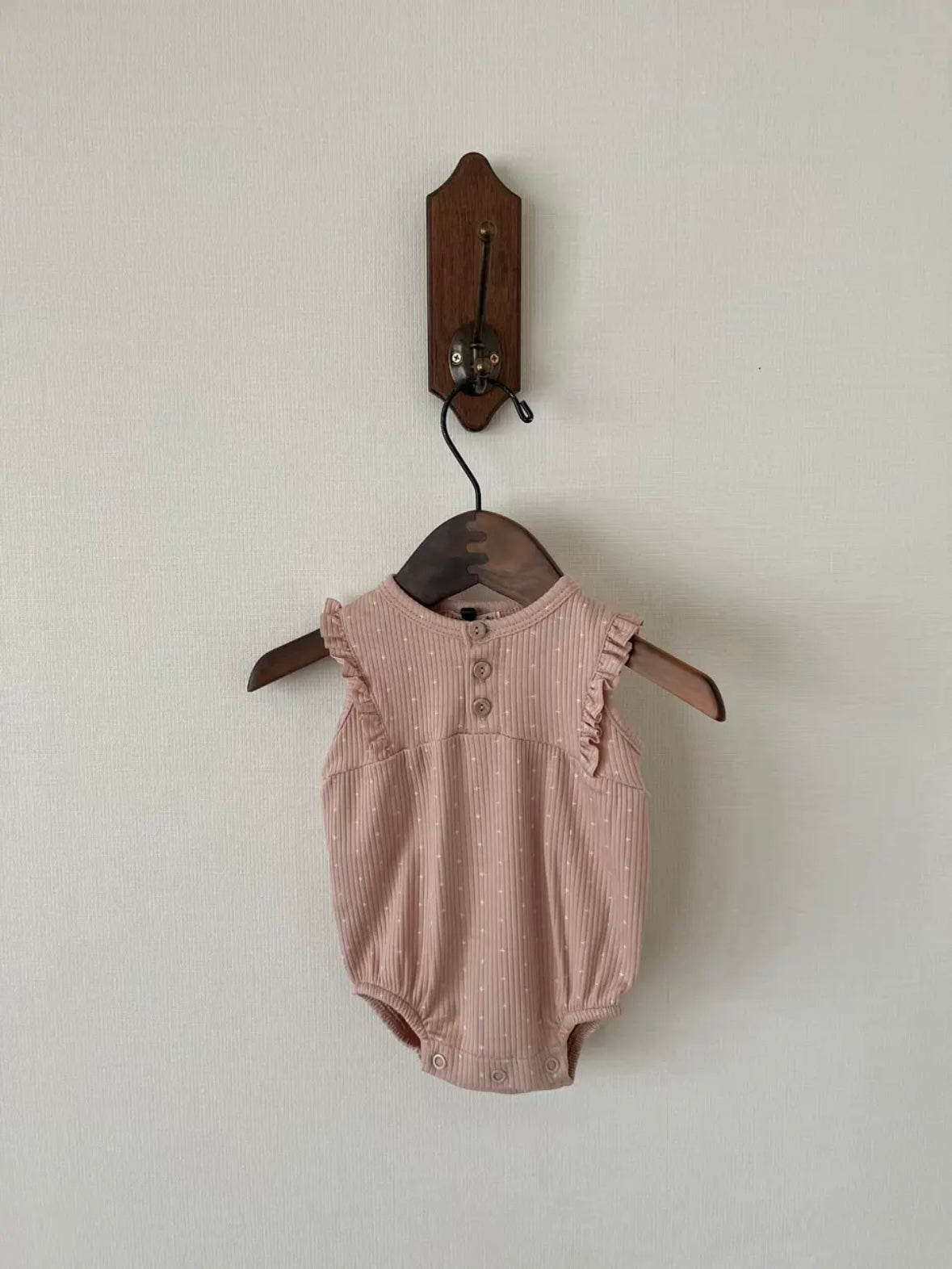 家庭中 1+ 人 / CINNIA NUDE