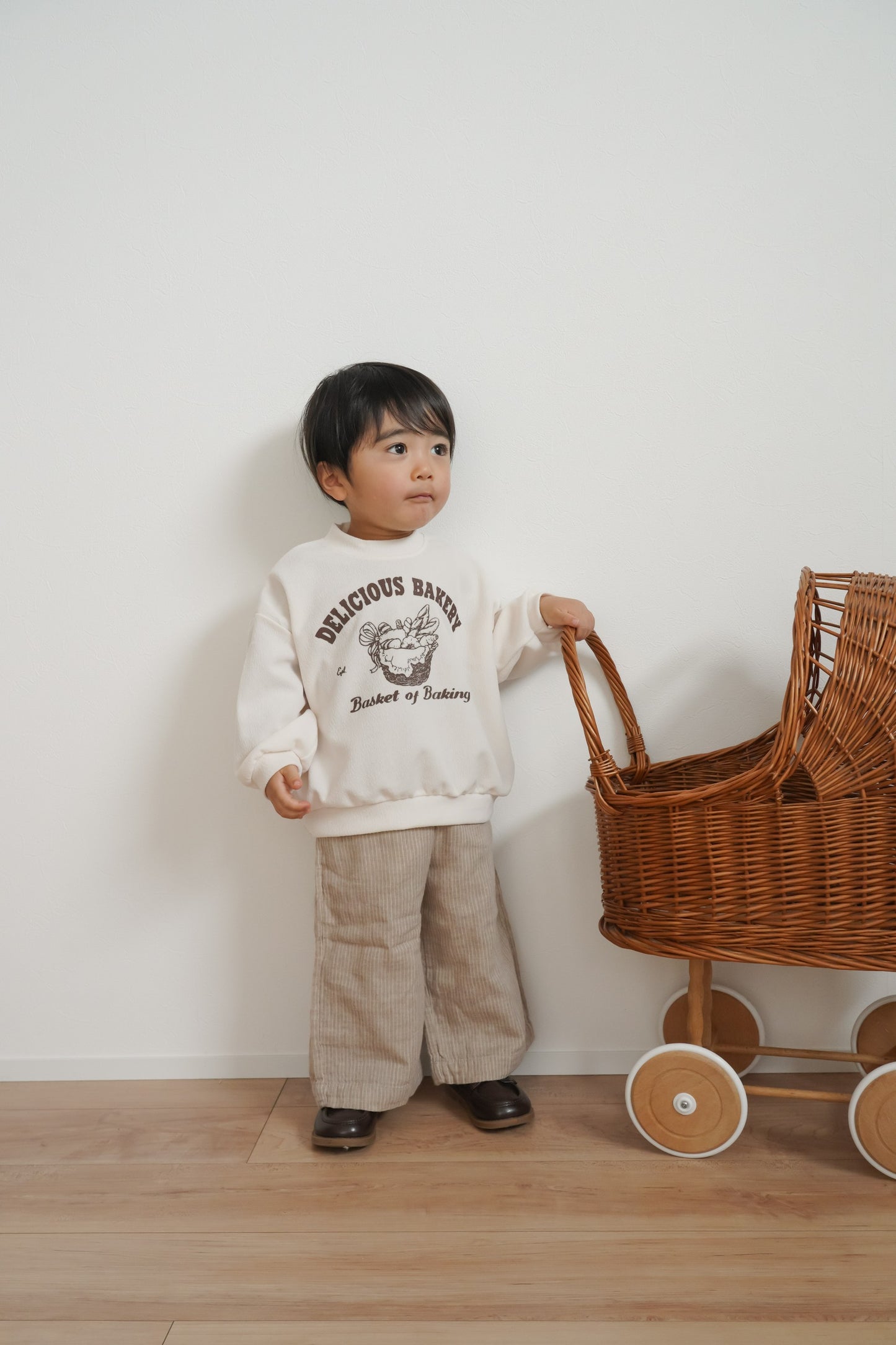 the beige / Stripe wide pants