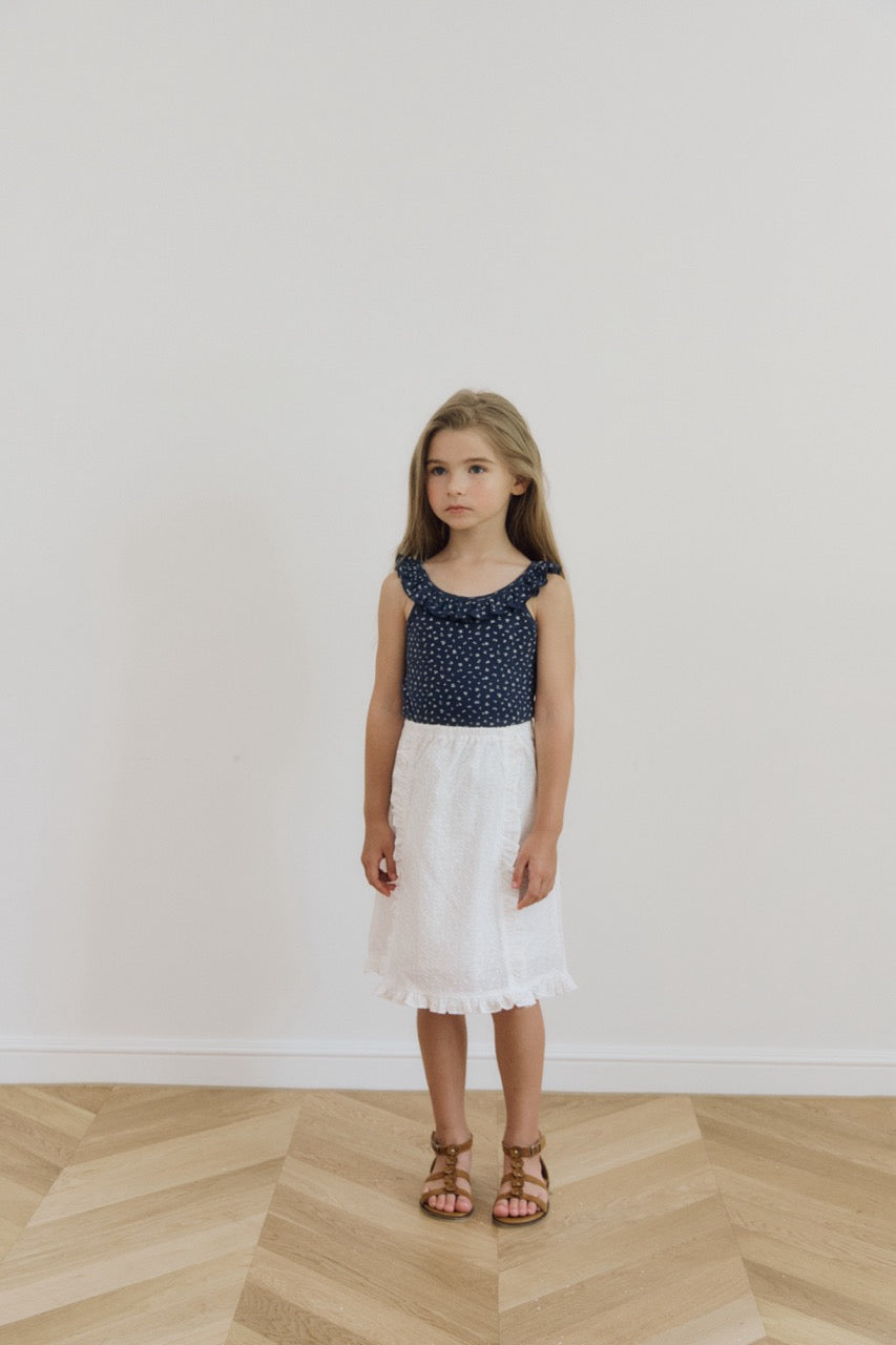 (予約) inné / ruffled sleeveless (navy)