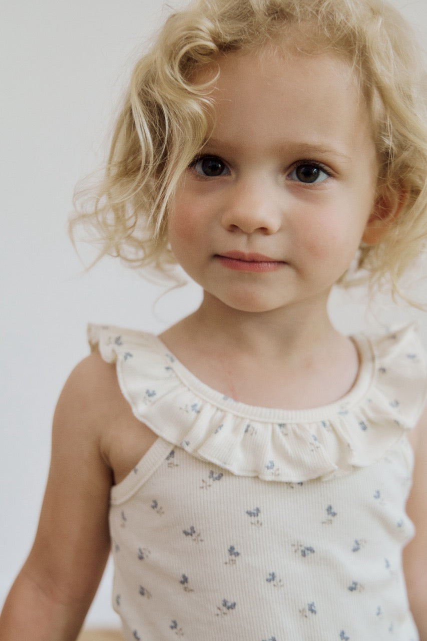 (予約) inné / ruffled sleeveless (flower)