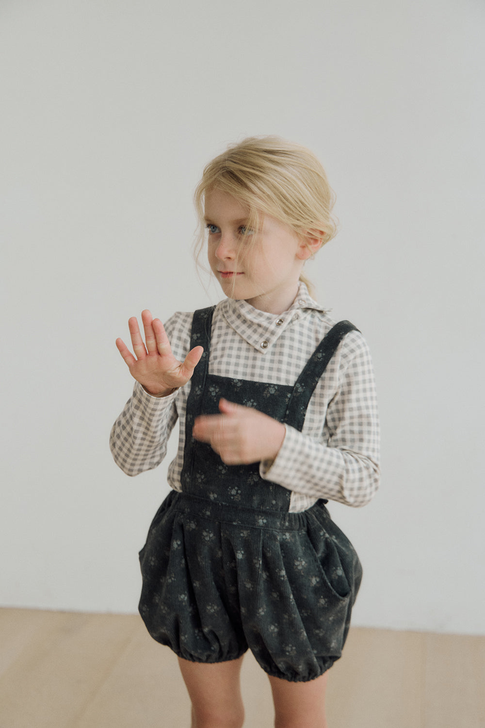 (予約) inné / Petal turtleneck