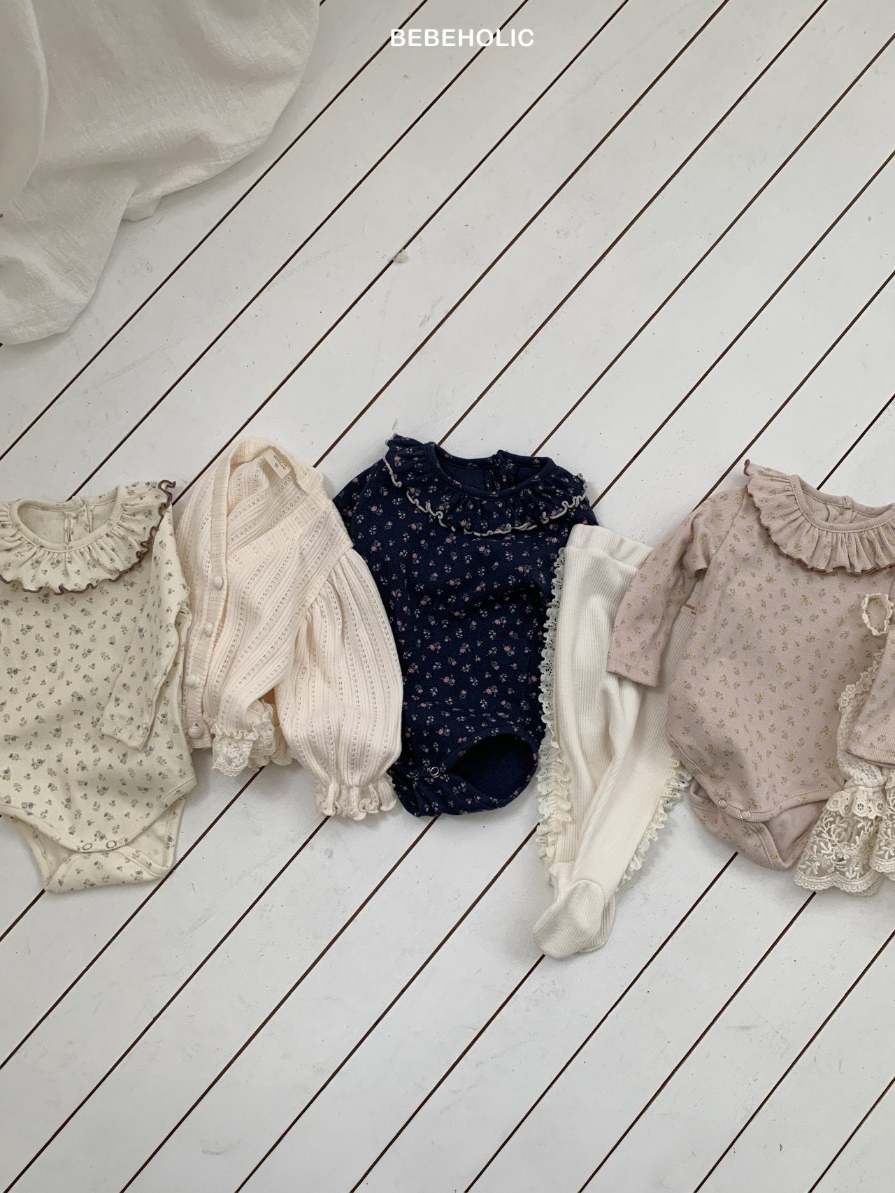 bebe holic / Pauline Suit