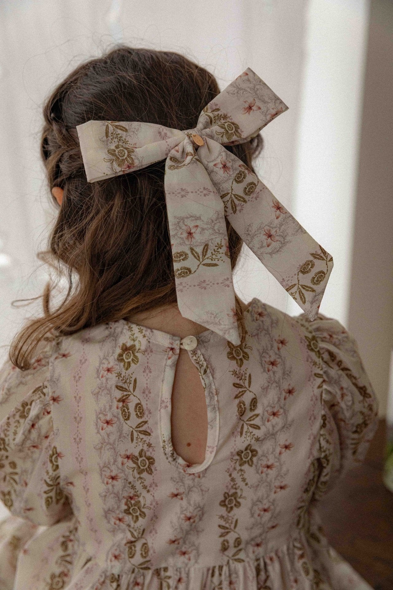 lenua / Head Ribbon Pin